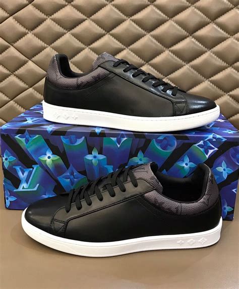 louis vuitton sneakers hombre|Louis Vuitton men's sneakers 2021.